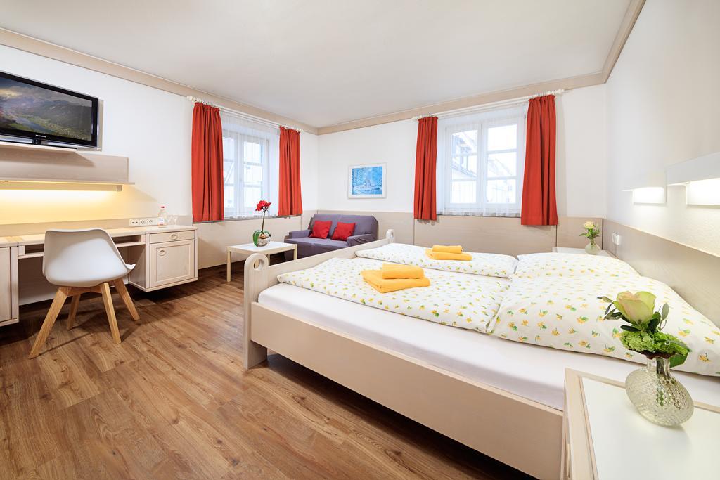Hotel Garni Zur Laute Mindelheim Luaran gambar